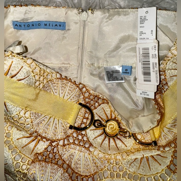 New Antonio Melani Elegant Yellow Pencil Crochet Skirt, Size 0, $120 - Picture 5 of 6